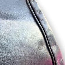Load image into Gallery viewer, Vintage Hermès Trim 31 Box Calf Shoulder Bag in Noir