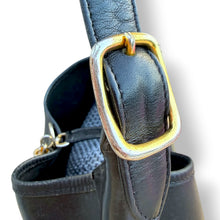 Load image into Gallery viewer, Vintage Hermès Trim 31 Box Calf Shoulder Bag in Noir