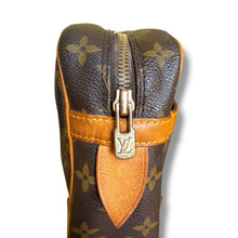 Load image into Gallery viewer, Vintage 1988 Louis Vuitton Monogram Compiègne 28 Clutch
