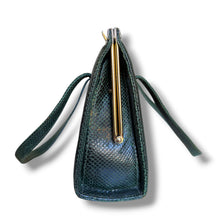 Load image into Gallery viewer, Vintage Emerald Green Lizard Leather Frame Handbag