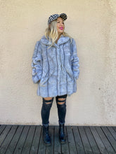 Load image into Gallery viewer, Beautiful Light Gray Vintage Faux Fur Coat