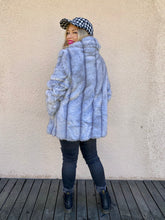Load image into Gallery viewer, Beautiful Light Gray Vintage Faux Fur Coat