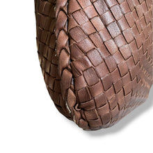 Load image into Gallery viewer, Bottega Veneta Intrecciato Hobo – Medium
