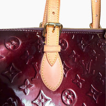 Load image into Gallery viewer, Louis Vuitton Rosewood Avenue in Amarante Monogram Vernis