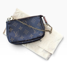 Load image into Gallery viewer, Vintage Louis Vuitton Monogram Mini Pochette Accessoires