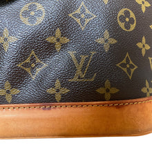 Load image into Gallery viewer, Vintage Louis Vuitton Monogram Alma PM