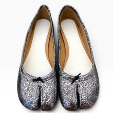 Load image into Gallery viewer, AN Ndoob Metallic Tabi-Style Ballet Flats – Size 38