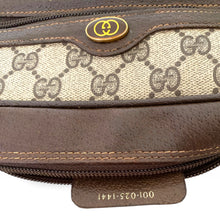 Load image into Gallery viewer, Vintage Gucci GG Supreme Monogram Crossbody Bag