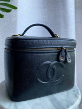 Load image into Gallery viewer, Vintage Chanel Caviar Vanity Case (1996-1997)