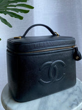Load image into Gallery viewer, Vintage Chanel Caviar Vanity Case (1996-1997)