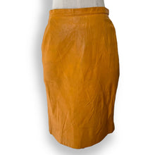 Load image into Gallery viewer, Unusual Vintage Tangerine Leather Set