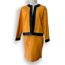 Load image into Gallery viewer, Unusual Vintage Tangerine Leather Set