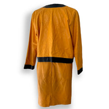 Load image into Gallery viewer, Unusual Vintage Tangerine Leather Set