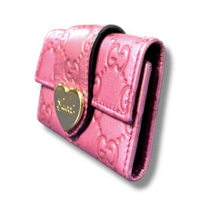 Load image into Gallery viewer, Gucci Pink Guccissima Leather Heart Lock Key Holder