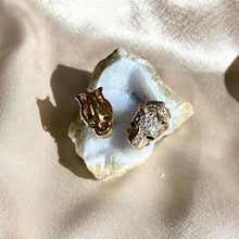 Load image into Gallery viewer, Vintage Attwood & Sawyer Panther Clip-On Earrings
