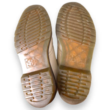 Load image into Gallery viewer, Dr Martens's White Brogues