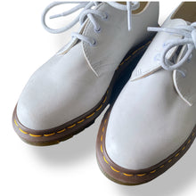 Load image into Gallery viewer, Pale Blue Doc Marten Brogues 4/37