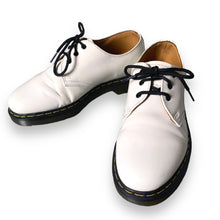 Load image into Gallery viewer, Dr Martens's White Brogues