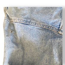 Load image into Gallery viewer, Vintage Wrangler Dnim Jacket