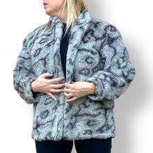 Load image into Gallery viewer, Gorgeous Vintage Leopard Print Faux Fur Coat