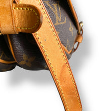 Load image into Gallery viewer, Vintage Louis Vuitton Saumur 30 – Monogram Canvas