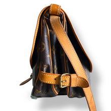 Load image into Gallery viewer, Vintage Louis Vuitton Saumur 30 – Monogram Canvas