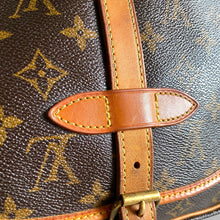 Load image into Gallery viewer, Vintage Louis Vuitton Saumur 30 – Monogram Canvas