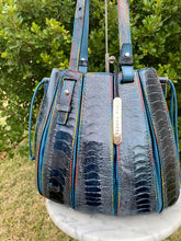 Load image into Gallery viewer, Via La Moda Fern Handbag – Glossy Navy Ostrich Leg Leather (Rare Colorway)