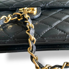 Load image into Gallery viewer, Vintage Chanel Matelassé Quilted Leather Shoulder Bag