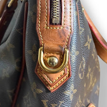 Load image into Gallery viewer, Louis Vuitton Monogram Retiro, Made in France – Vintage