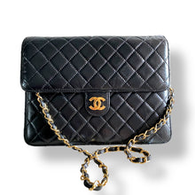 Load image into Gallery viewer, Vintage Chanel Matelassé Quilted Leather Shoulder Bag