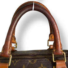 Load image into Gallery viewer, Louis Vuitton Monogram Speedy 35 – Vintage with Character