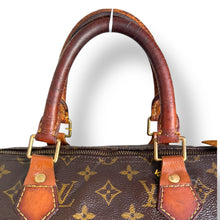 Load image into Gallery viewer, Louis Vuitton Monogram Speedy 35 – Vintage with Character