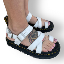Load image into Gallery viewer, Preloved Avry Doc Martens