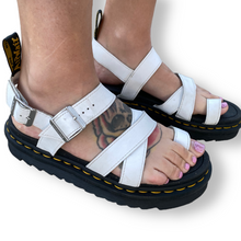 Load image into Gallery viewer, Preloved Avry Doc Martens