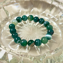 Load image into Gallery viewer, Vintage Green Banded Agate Beaded Bracelet
