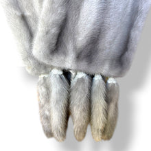Load image into Gallery viewer, Vintage Silver Grey Mink Stole

