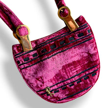 Load image into Gallery viewer, Vintage Roberta di Camerino Velvet Shoulder Bag
