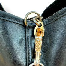 Load image into Gallery viewer, Vintage Hermès Trim 31 Box Calf Shoulder Bag in Noir
