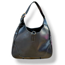 Load image into Gallery viewer, Vintage Hermès Trim 31 Box Calf Shoulder Bag in Noir
