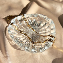 Load image into Gallery viewer, Vintage Gold-Tone Link Necklace |

