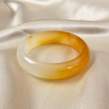 Load image into Gallery viewer, Vintage Honey Yellow Jade Bangle
