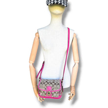 Load image into Gallery viewer, Vintage Coach Signature Pink Leather Crossbody
