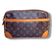 Load image into Gallery viewer, Vintage 1988 Louis Vuitton Monogram Compiègne 28 Clutch
