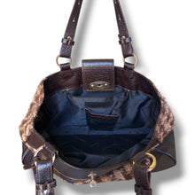Load image into Gallery viewer, Vintage Russell &amp; Bromley Leather &amp; Wool Tote Bag
