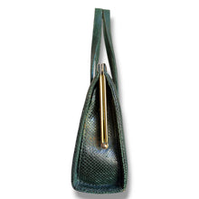 Load image into Gallery viewer, Vintage Emerald Green Lizard Leather Frame Handbag
