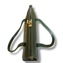 Load image into Gallery viewer, Vintage Emerald Green Lizard Leather Frame Handbag
