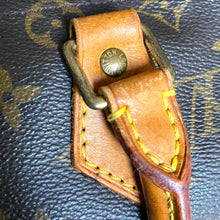 Load image into Gallery viewer, Vintage Louis Vuitton Monogram Speedy 25
