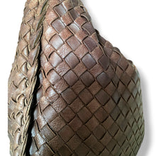 Load image into Gallery viewer, Bottega Veneta Intrecciato Hobo – Medium

