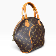 Load image into Gallery viewer, Vintage Louis Vuitton Monogram Ellipse Handbag
